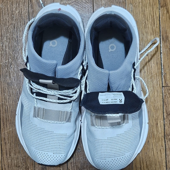 On Running Women's Black and White Sneakers Size 8.5 - Picture 16 of 16